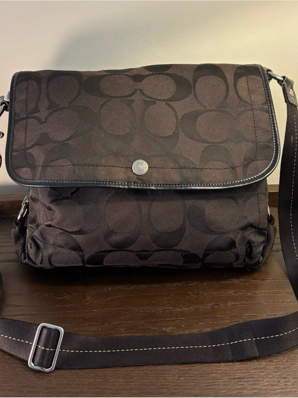 Vintage Y2K Coach Kyra Signature Messenger Bag, style F16553.